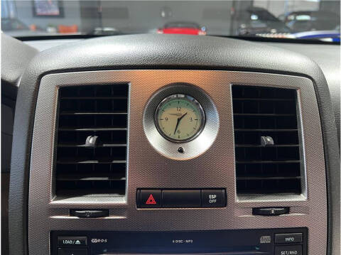 2007 Chrysler 300 SRT-8