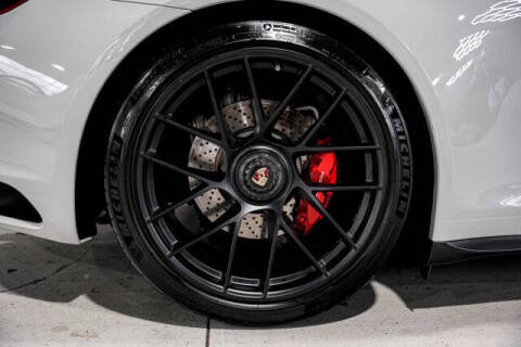 2018 Porsche 911 Carrera GTS