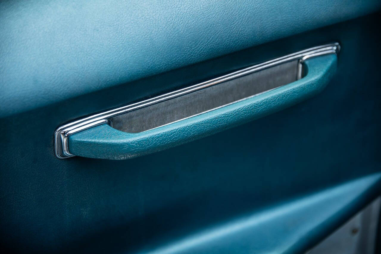 1968 Pontiac Firebird 81
