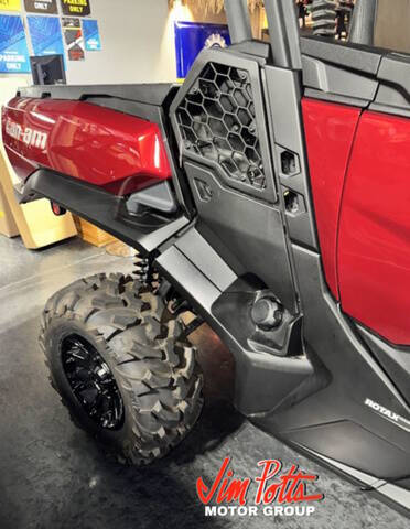 2024 Can-Am Commander Max XT