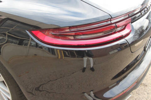 2017 Porsche Panamera Turbo