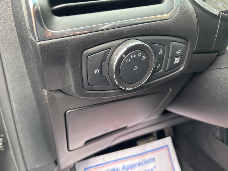 2019 Ford Edge Titanium