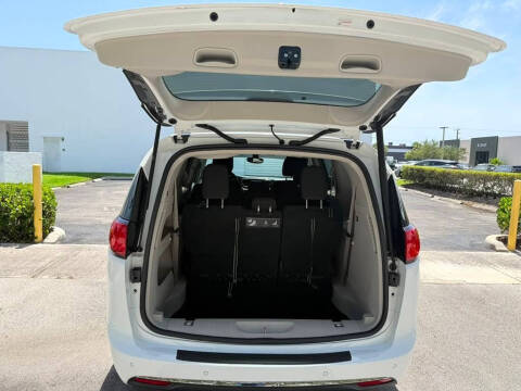 2018 Chrysler Pacifica Touring Plus