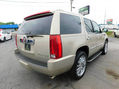 2011 Cadillac Escalade Luxury