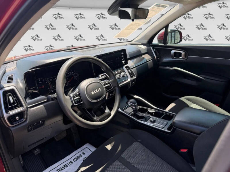 2022 Kia Sorento LX