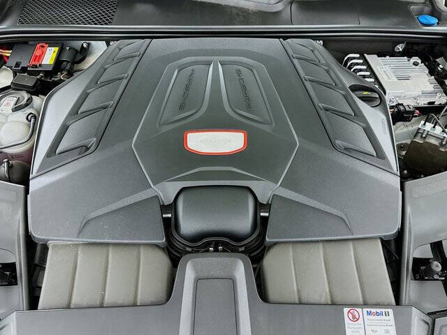 2022 Porsche Cayenne GTS