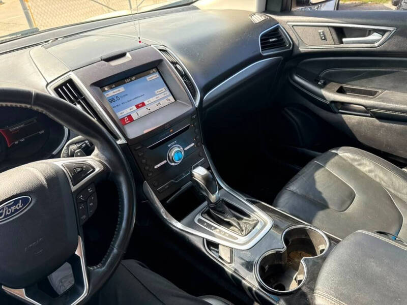 2017 Ford Edge Titanium