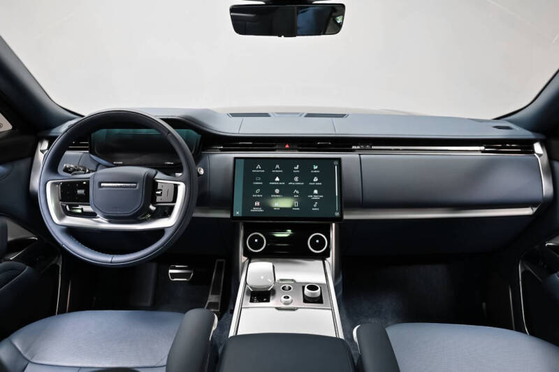 2023 Land Rover Range Rover P530 SV LWB