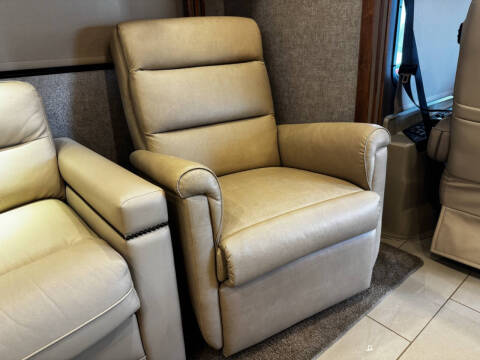 2018 Tiffin Allegro RED