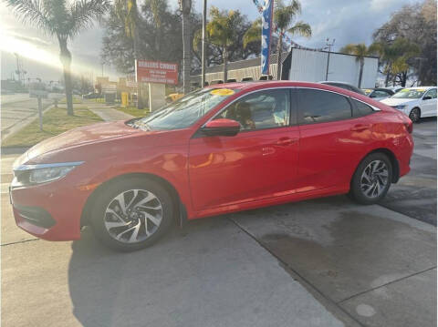 2018 Honda Civic for sale at Dealers Choice Inc in Farmersville CA