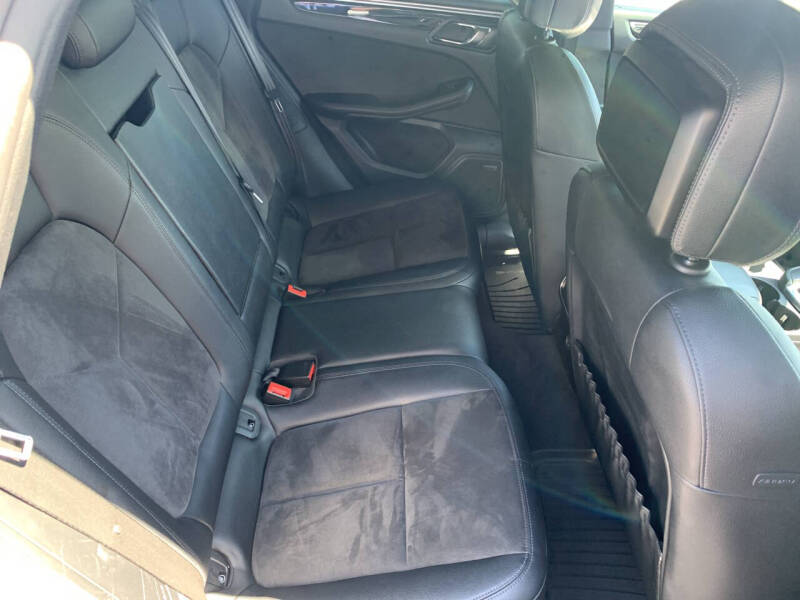 2017 Porsche Macan S