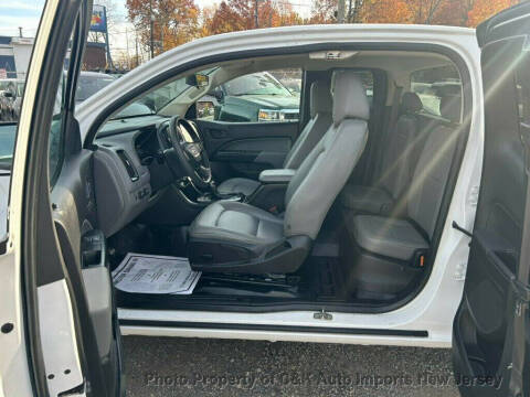 2022 GMC Canyon Elevation Standard