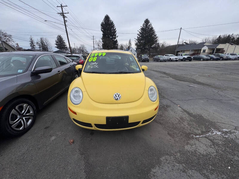 2008 Volkswagen New Beetle S photo 4