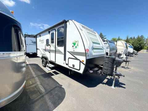 2022 Winnebago Micro Minnie FLX