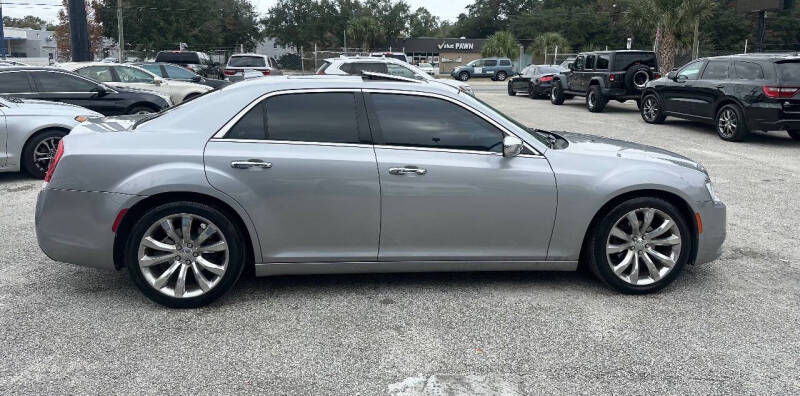 2018 Chrysler 300 Limited
