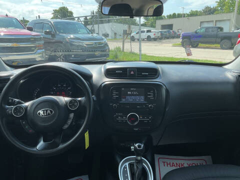 2017 Kia Soul +