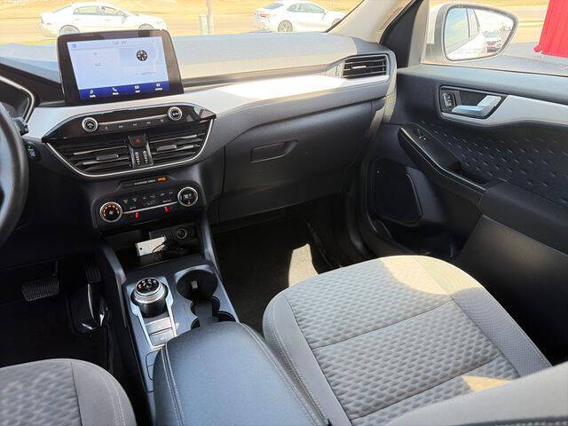 2020 Ford Escape SE