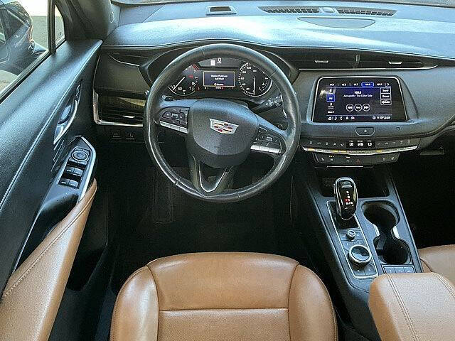 2020 Cadillac XT4 Premium Luxury