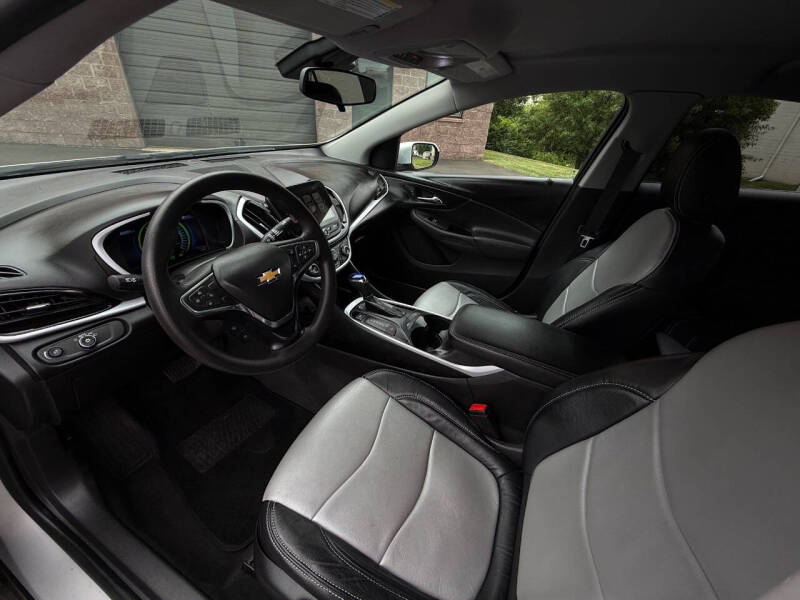 2018 Chevrolet Volt LT