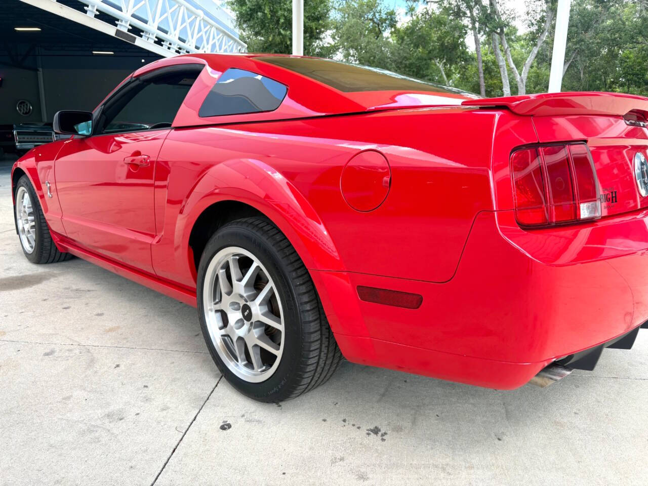 2006 Ford Mustang 26