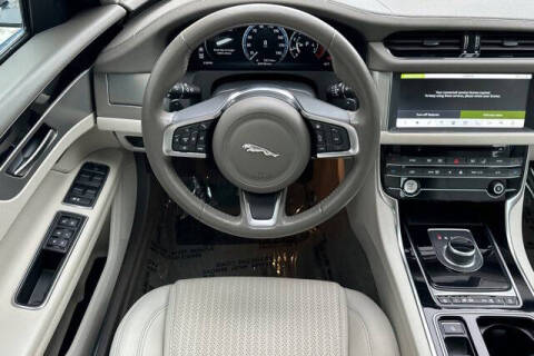 2020 Jaguar XF 25t Prestige
