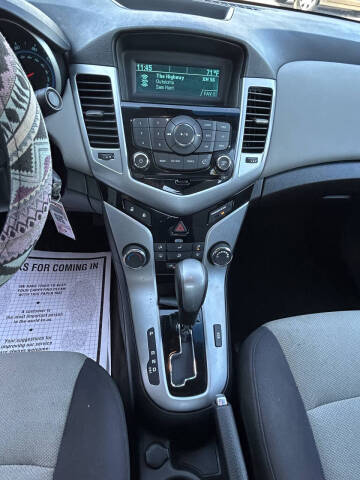 2013 Chevrolet Cruze LS Auto