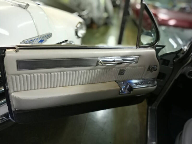 1961 Cadillac Eldorado Biarritz