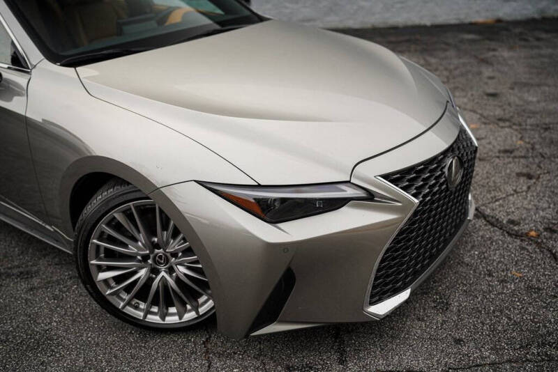 2023 Lexus IS 300