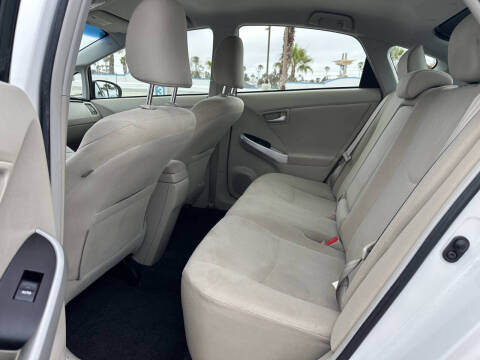 2013 Toyota Prius Three