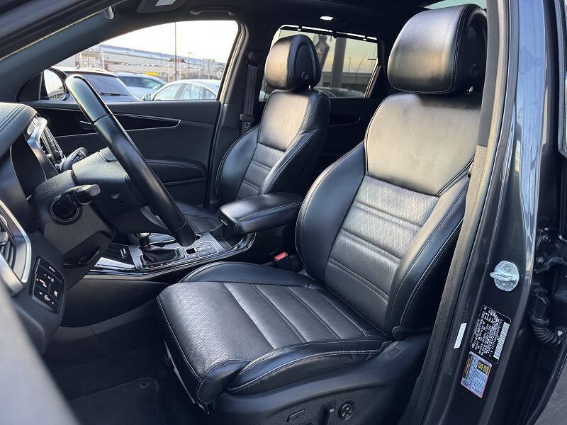 2016 Kia Sorento SX Limited V6