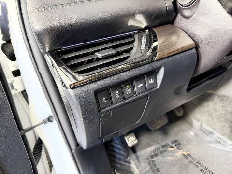 2016 Toyota Avalon Limited
