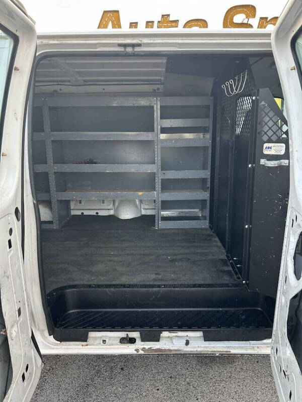 2005 Ford E-Series E-250