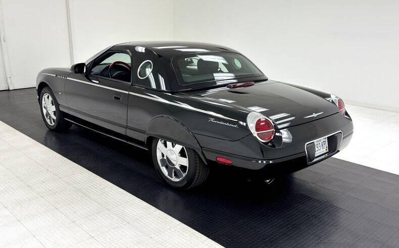 2002 Ford Thunderbird Deluxe