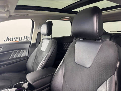 2016 Ford Edge Sport