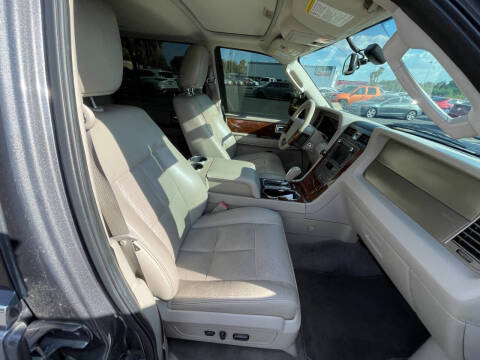 2014 Lincoln Navigator