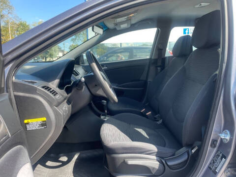 2016 Hyundai Accent SE