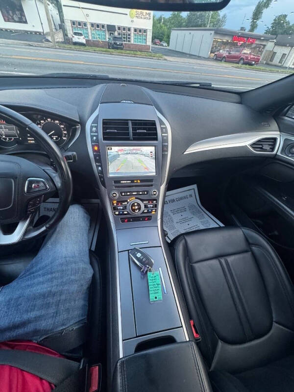 2017 Lincoln MKZ Select