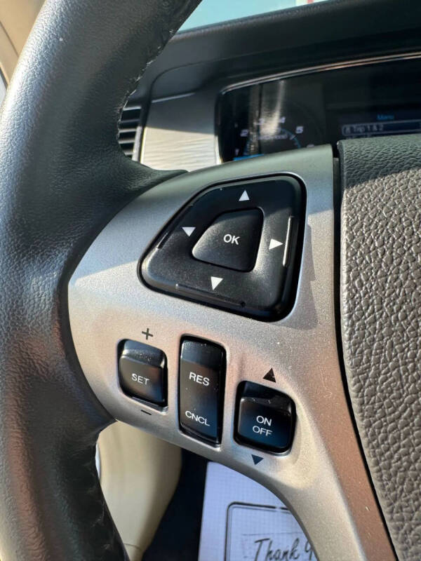 2016 Ford Taurus SEL