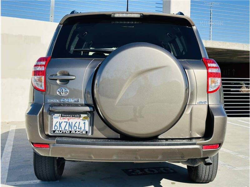 2010 Toyota RAV4 Base photo 5