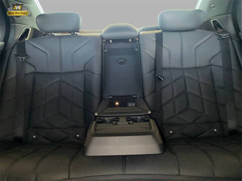 2023 BMW 7 Series 740i