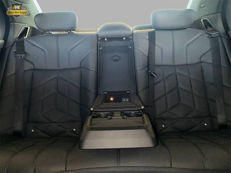 2023 BMW 7 Series 740i