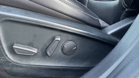 2020 Ford Escape Hybrid SE Sport