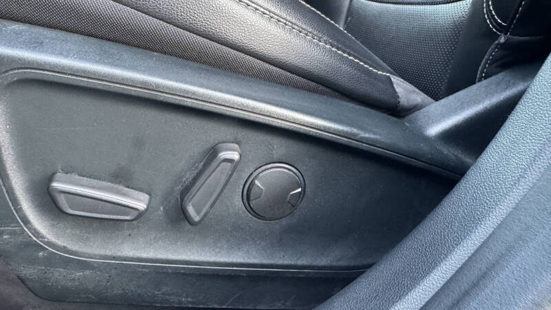 2020 Ford Escape Hybrid SE Sport