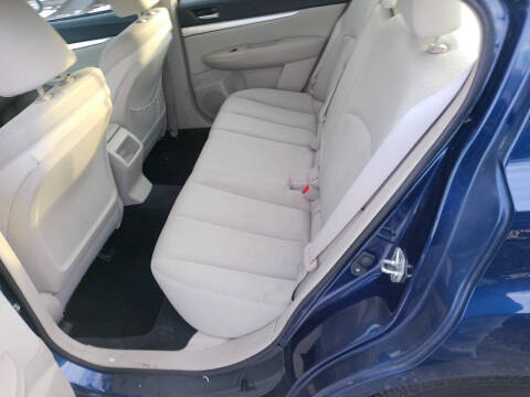 2011 Subaru Legacy 2.5i Premium