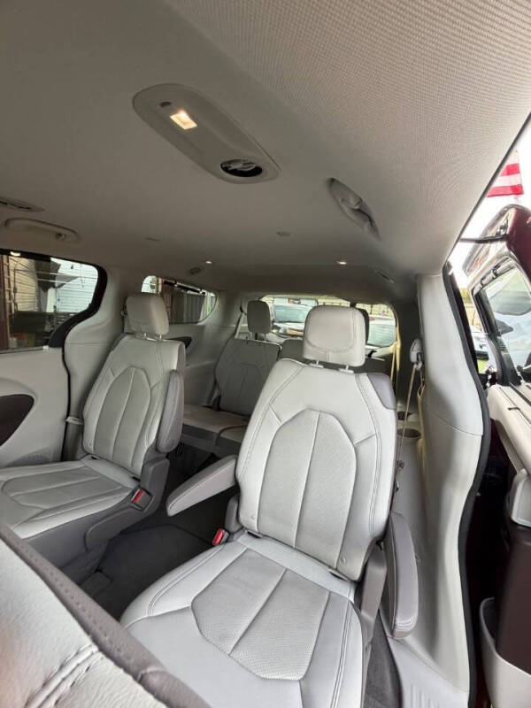 2019 Chrysler Pacifica Touring L