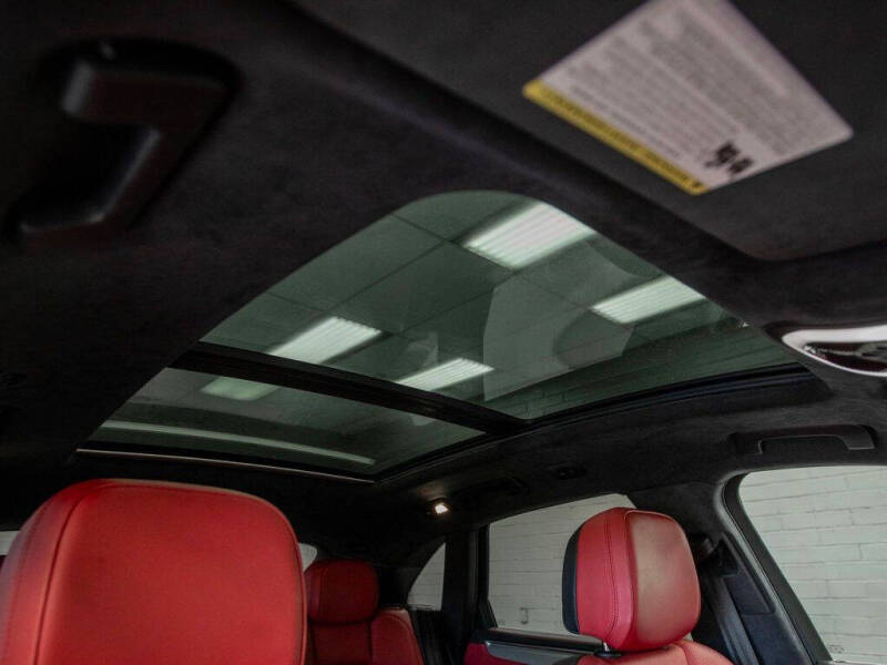 2021 Porsche Macan Turbo