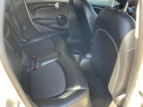 2017 MINI Hardtop 4 Door Cooper