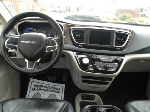 2018 Chrysler Pacifica Touring L