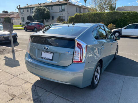 2013 Toyota Prius Four