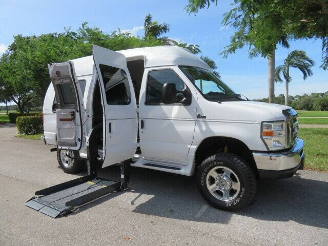 2010 Ford E-Series E-350 SD